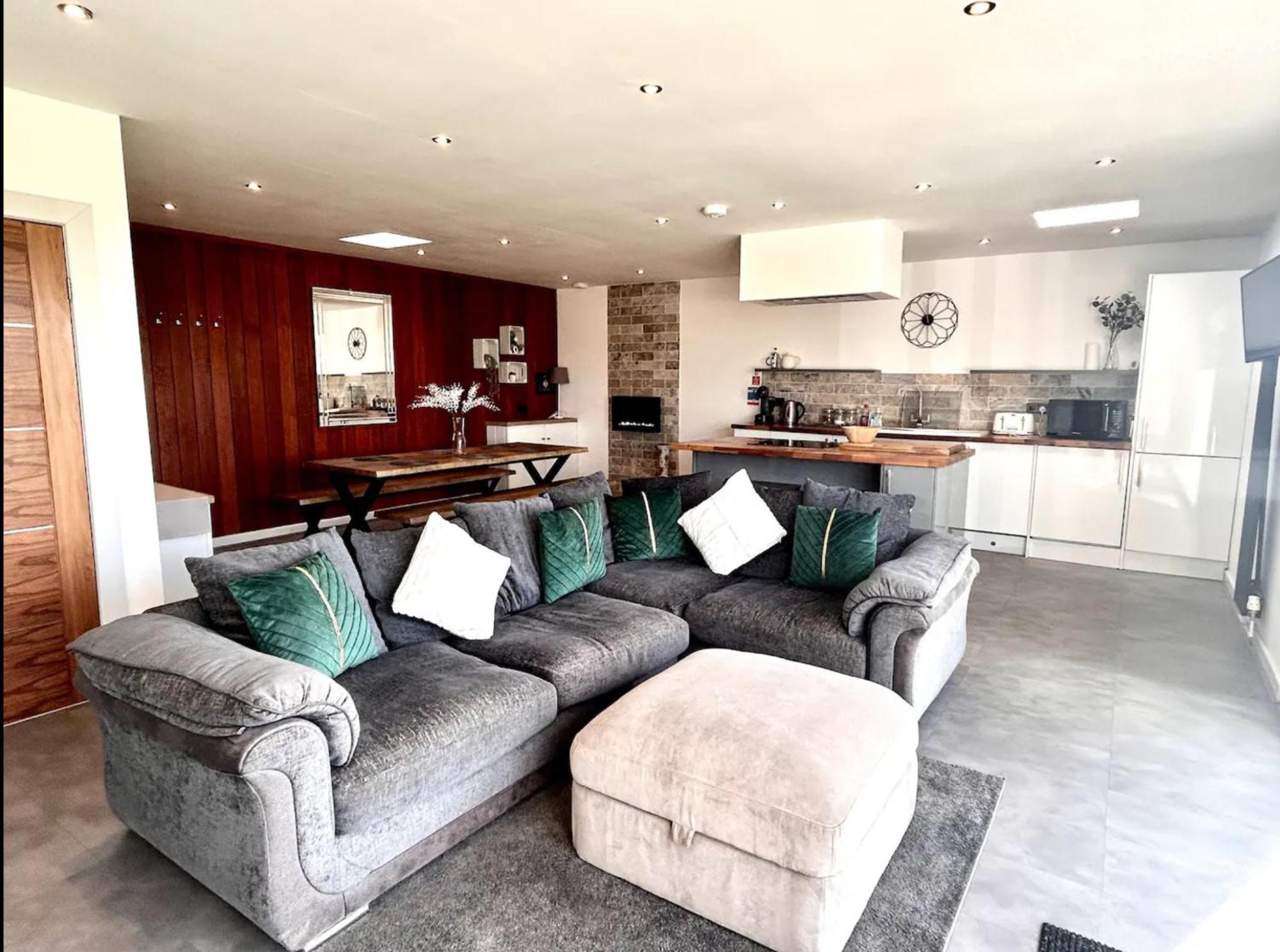 Clover Cottage Beeley 外观 照片