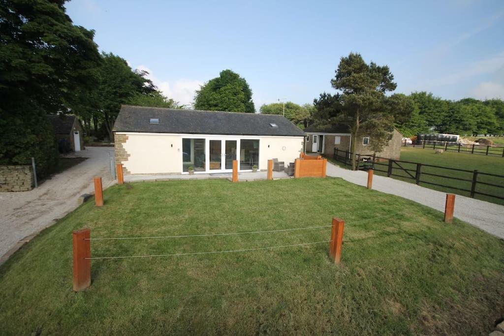 Clover Cottage Beeley 外观 照片